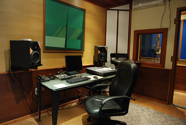 studio-b